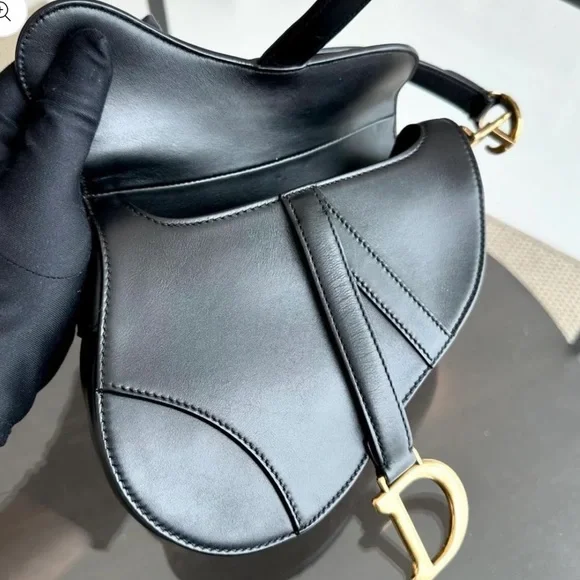 Christian Dior Saddle Smooth Calfskin Black GHW Shoulder Bag (Mini) - Picture 3 of 9